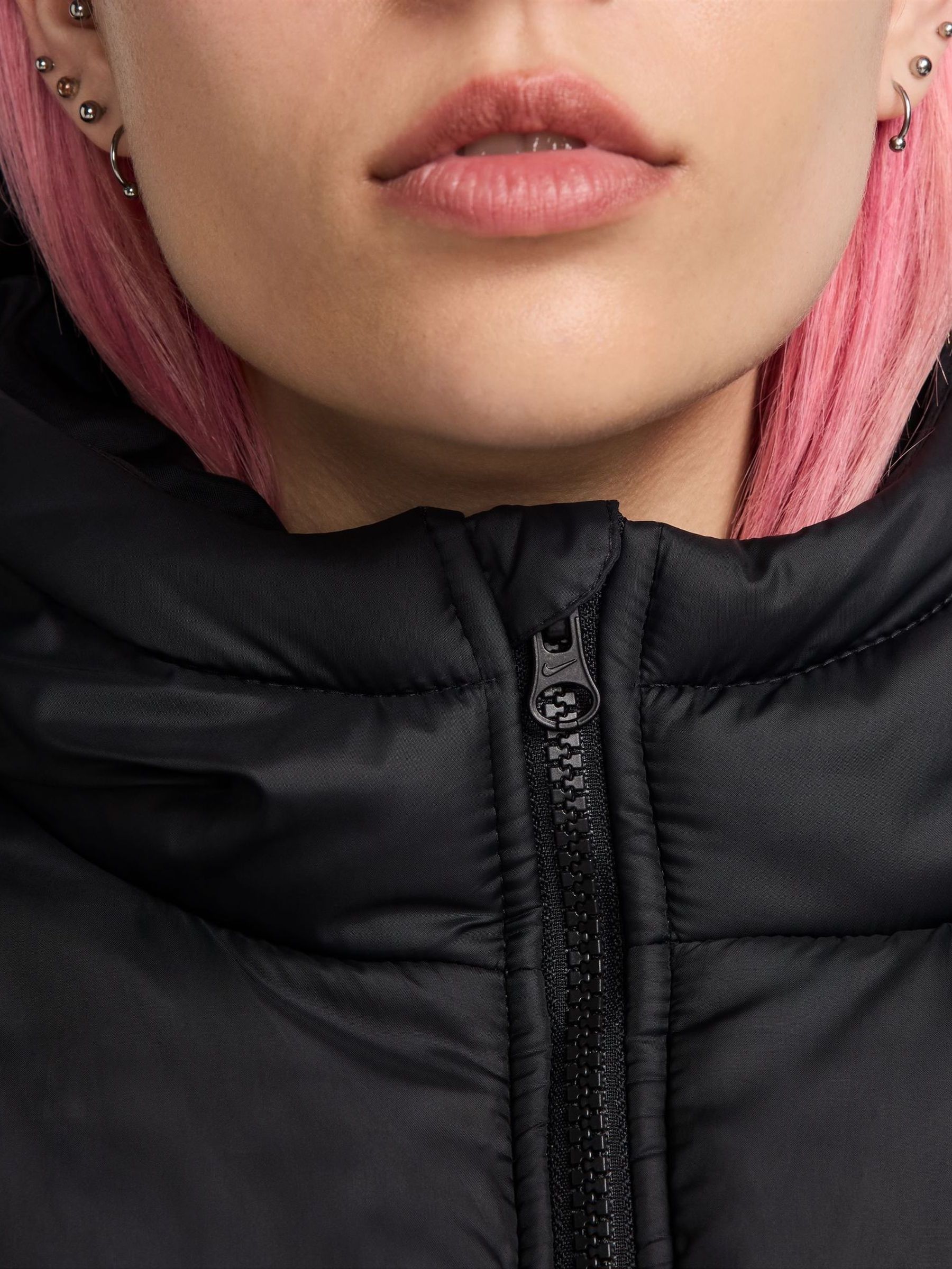 nike classic padded jacket with hood in black