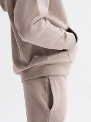 Reiss Taupe Ali Junior Garment Dye Jersey Joggers - Image 4 of 6