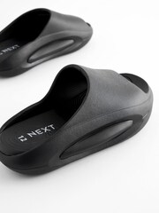 Black/Green Sliders - Image 3 of 6
