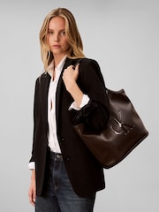 حقيبة Tote منقوشة بشعار Monogram من Calvin Klein - صورة 1 من 4