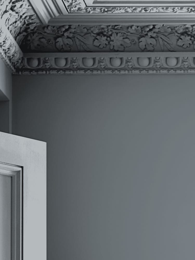 Laura Ashley Dark Slate Grey Matt Emulsion 2.5Lt Paint - Image 2 of 4
