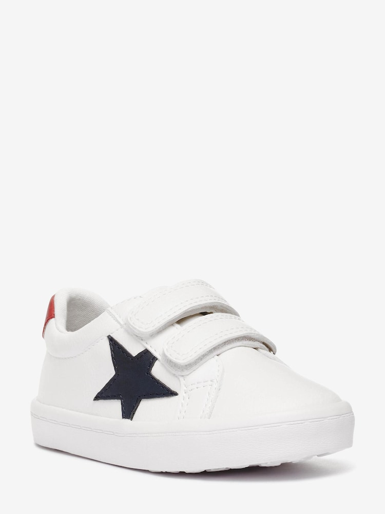 White Wide Fit (G) Star Touch Fastening Trainers - Image 2 of 4
