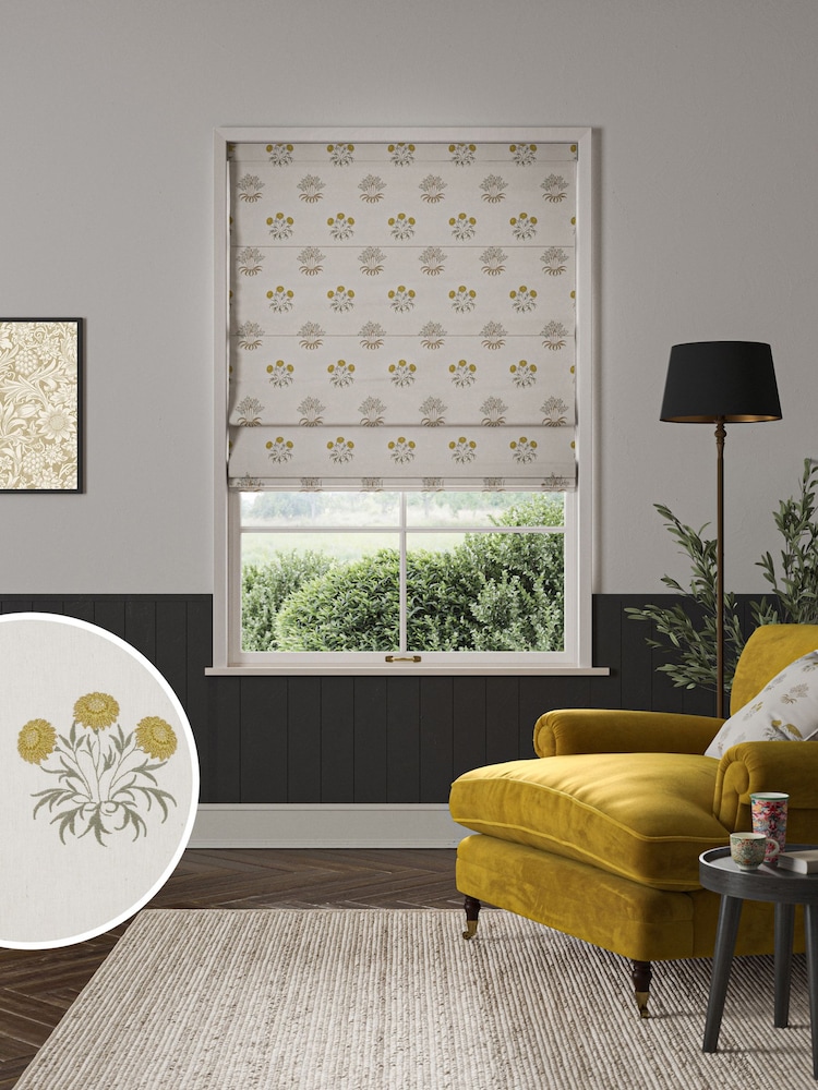 William Morris At Home Natural Lily Flower Embroidery Made to Measure Roman Blinds - Image 1 of 6