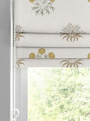 William Morris At Home Natural Lily Flower Embroidery Made to Measure Roman Blinds - Image 2 of 6