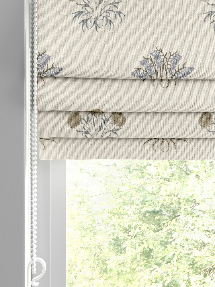 William Morris At Home Natural Lily Flower Embroidery Made to Measure Roman Blinds - Image 2 of 6