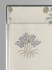 William Morris At Home Natural Lily Flower Embroidery Made to Measure Roman Blinds - Image 3 of 6