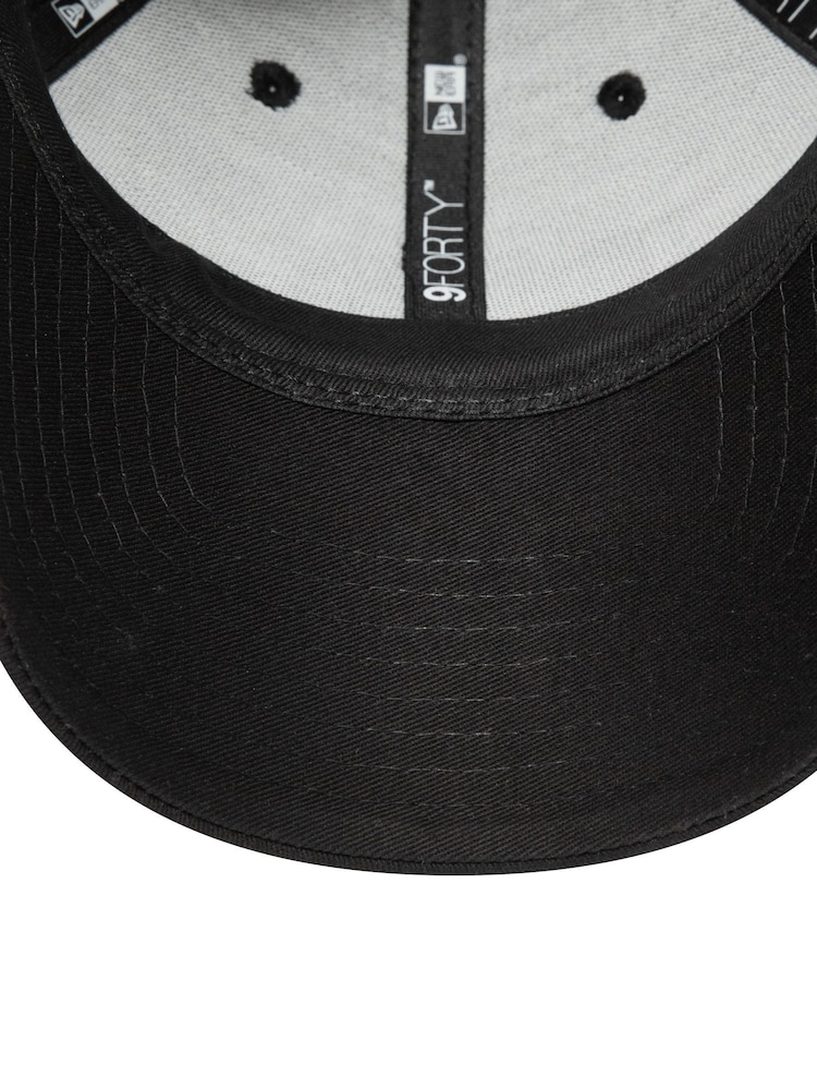 New Era® New York Yankees Essential 9FORTY 100% Cotton Cap - Image 5 of 5