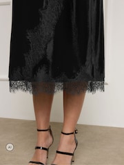 Star by Julien MacDonald Black Lace Overlay Velvet Skirt - Image 4 of 6