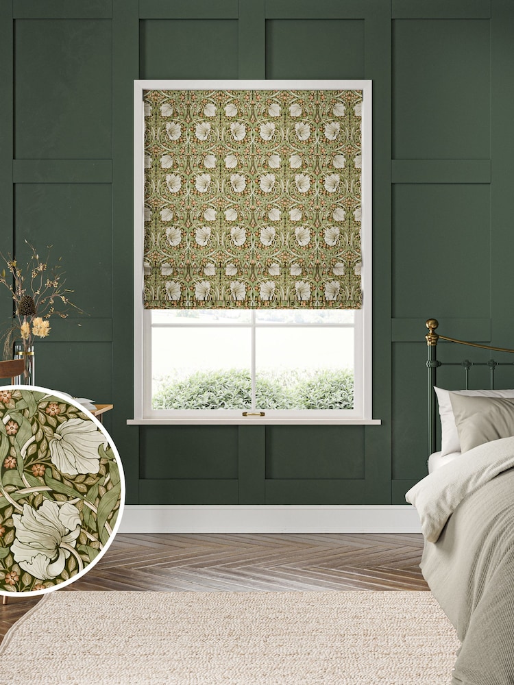 William Morris At Home Green Pimpernel Velvet Made to Measure Roman Blinds - Image 1 of 6