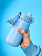 Ion8 Alaskan Blue Lightweight Steel Water Bottle 400ml - Image 2 of 2