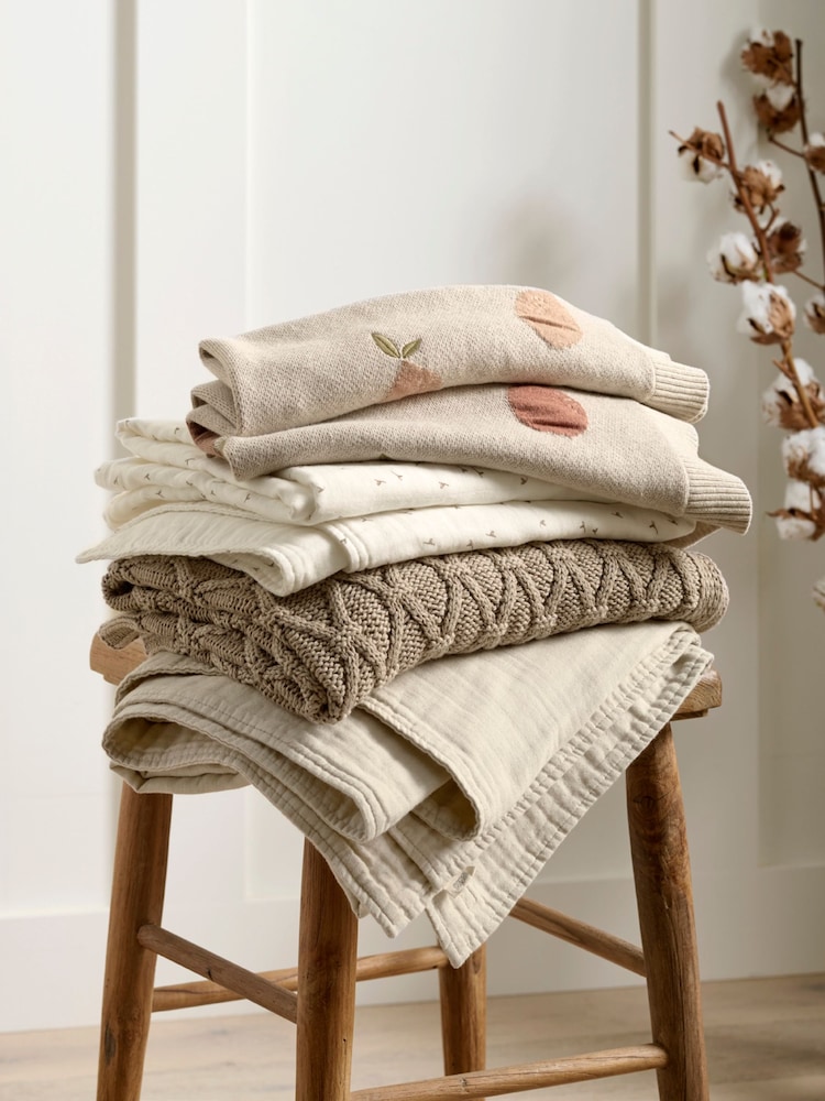 Mamas & Papas 2 Pack Cream Welcome To The World Seedling Cot Bed Fitted Sheets - Image 1 of 5