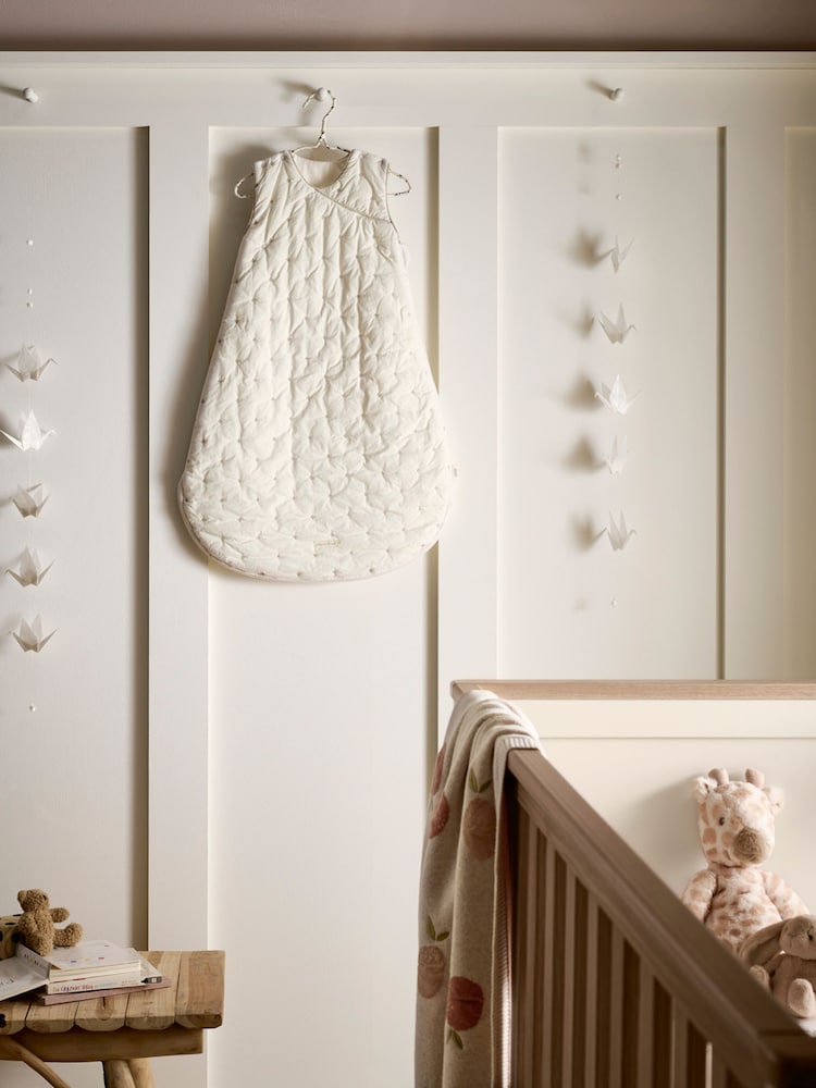 Mamas & Papas Cream Welcome To The World Seedling 2.5 Tog 100% Cotton Sleep Bag 0-6 Months - Image 1 of 5