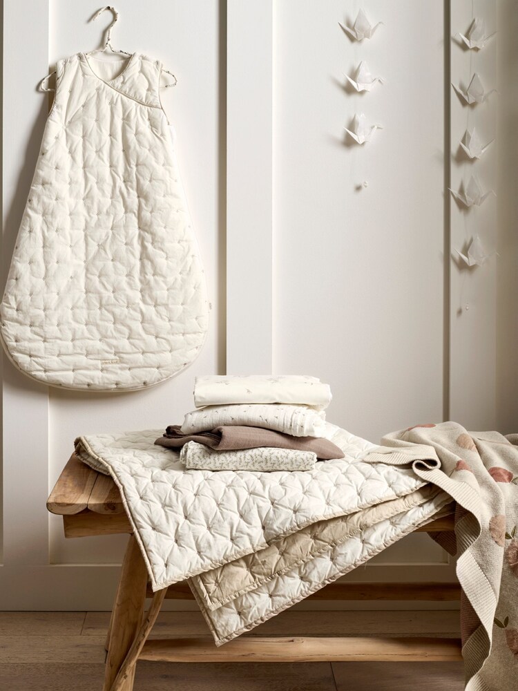 Mamas & Papas Cream Welcome To The World Seedling 2.5 Tog 100% Cotton Sleep Bag 0-6 Months - Image 2 of 5