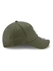 New Era® New York Yankees Essential 9FORTY 100% Cotton Cap - Image 6 of 6
