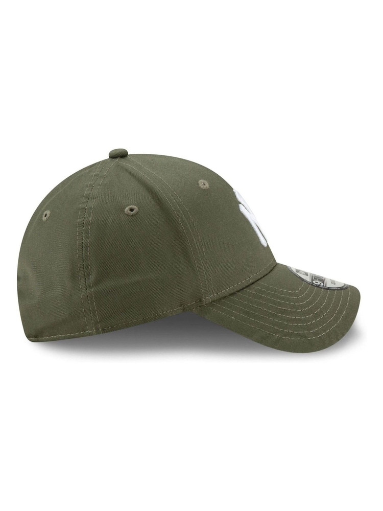 New Era® New York Yankees Essential 9FORTY 100% Cotton Cap - Image 6 of 6