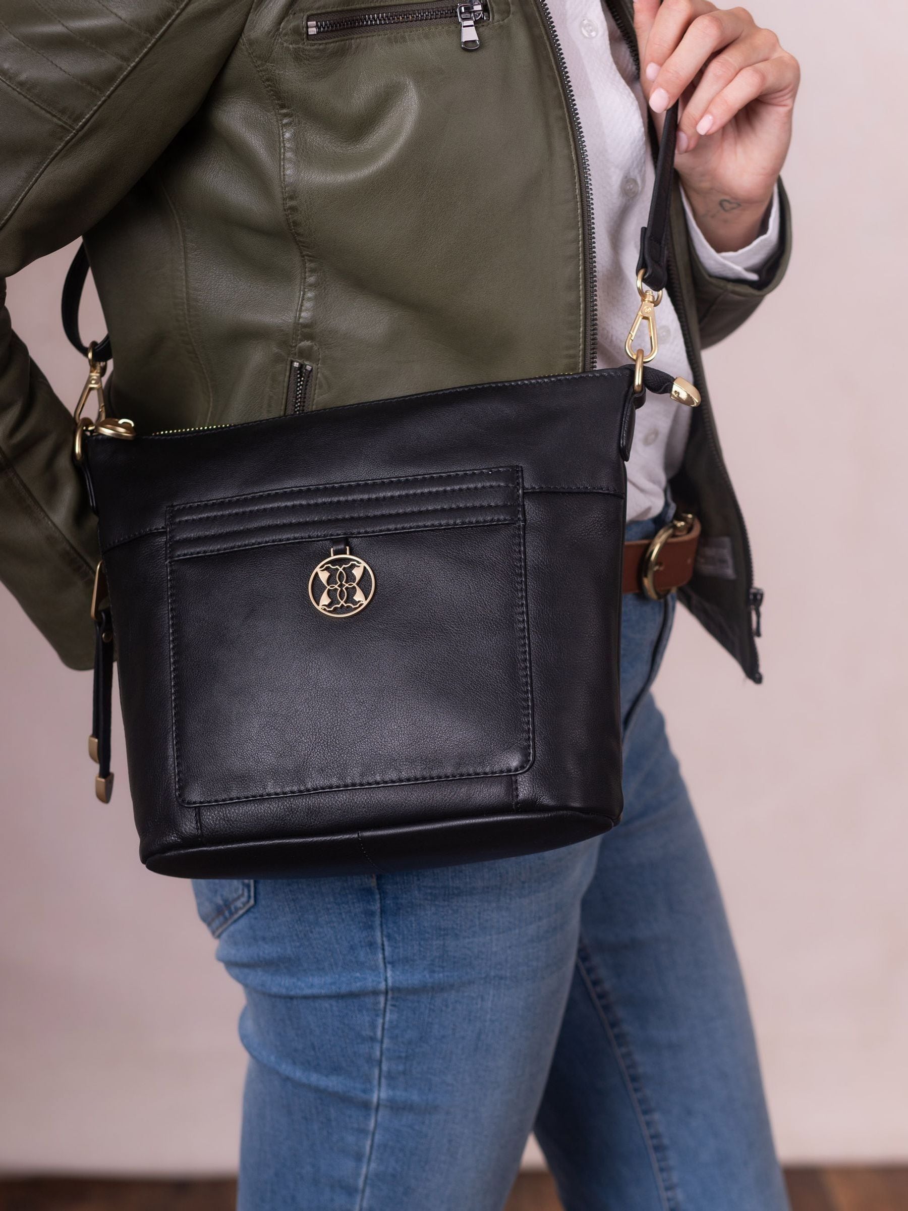 Lakeland Leather Women's Black Cartmel Cross-Body Bag - Image 1