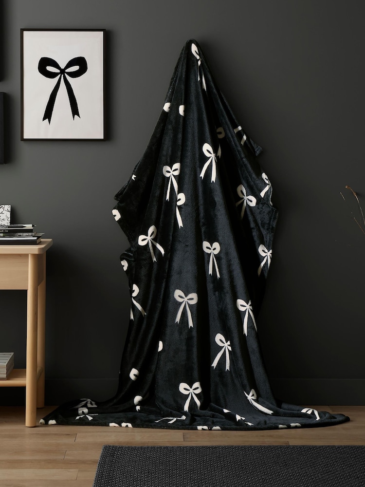 Fusion Black Bows Fleece Throw - Image 1 of 5