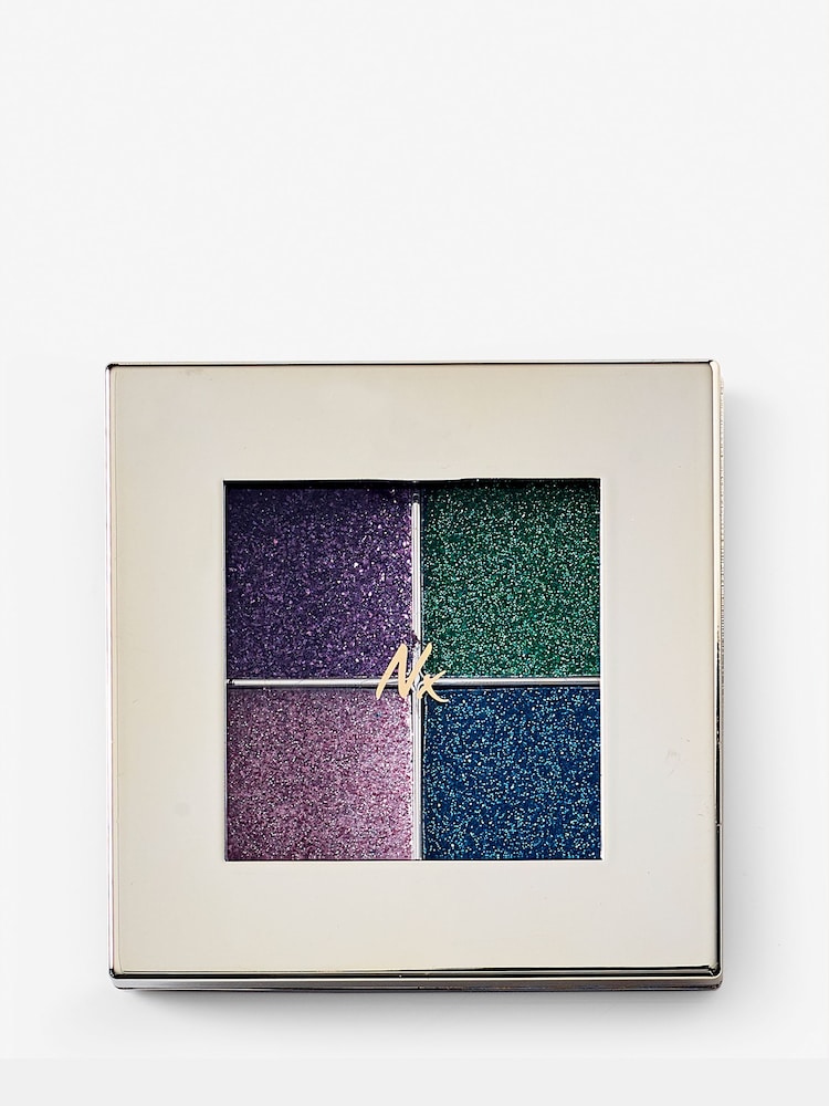 NX Eyeshadow Quad - Image 2 of 3 NX Eyeshadow Quad - Image 2 of 3