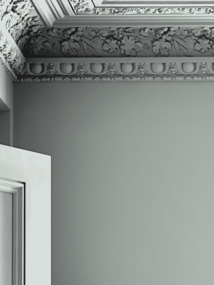 Laura Ashley Pale Grey Green Matt Emulsion 2.5Lt Paint - Image 2 of 4