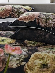 Designers Guild Blue Le Poeme de Fleurs 100% Cotton Pillowcase - Image 1 of 2