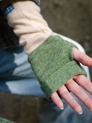 Celtic & Co. Green Cashmere Fingerless Center Split Gloves - Image 2 of 7