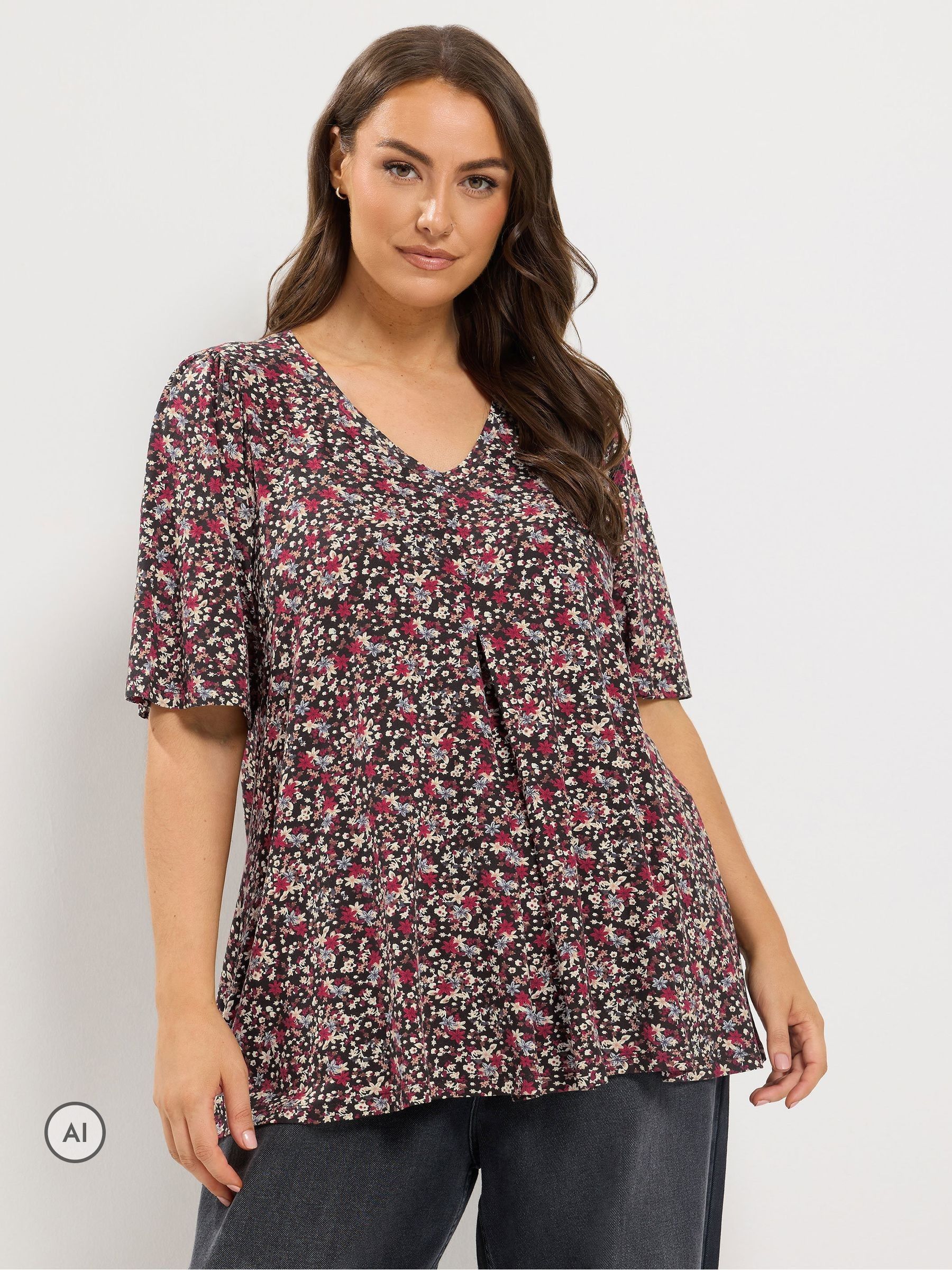 Yours Women's Black Pleat Front Swing Top In Size 30-32 - Image 6