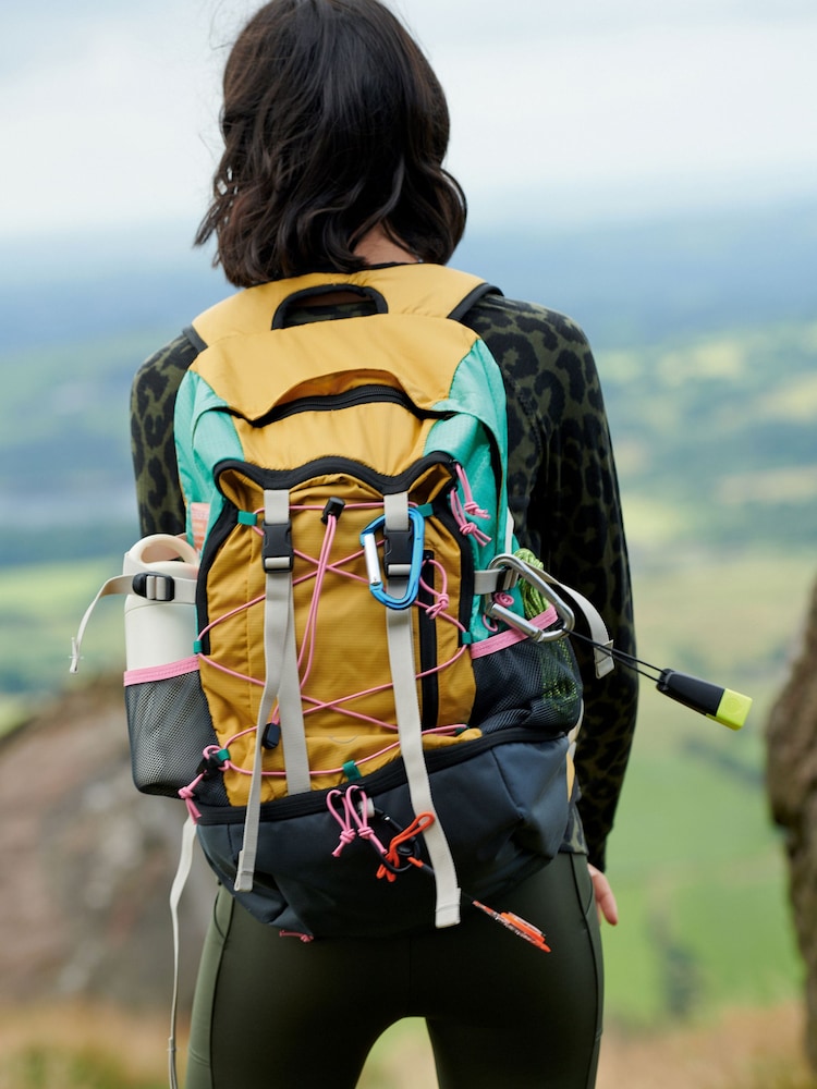 Oranžová s farebným dielom - Turistický ruksak s nepremokavým obalom Next Active Sports 30L - Obrázok 1 z 12