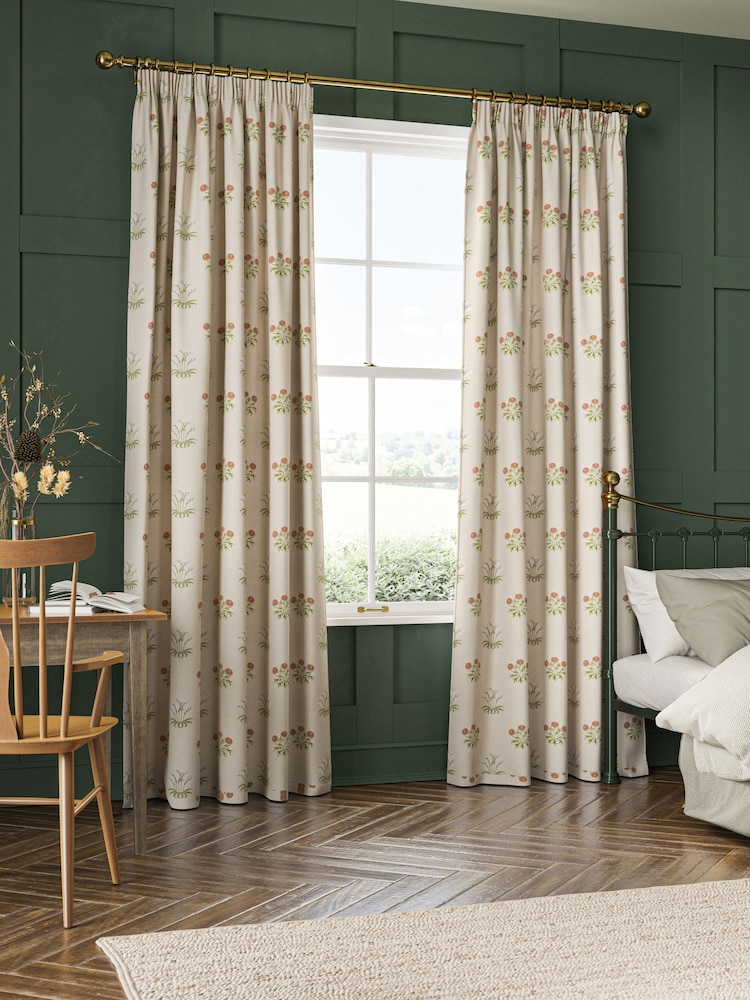 William Morris At Home Natural Lily Flower Embroidery Made to Measure Curtains - Image 2 of 9