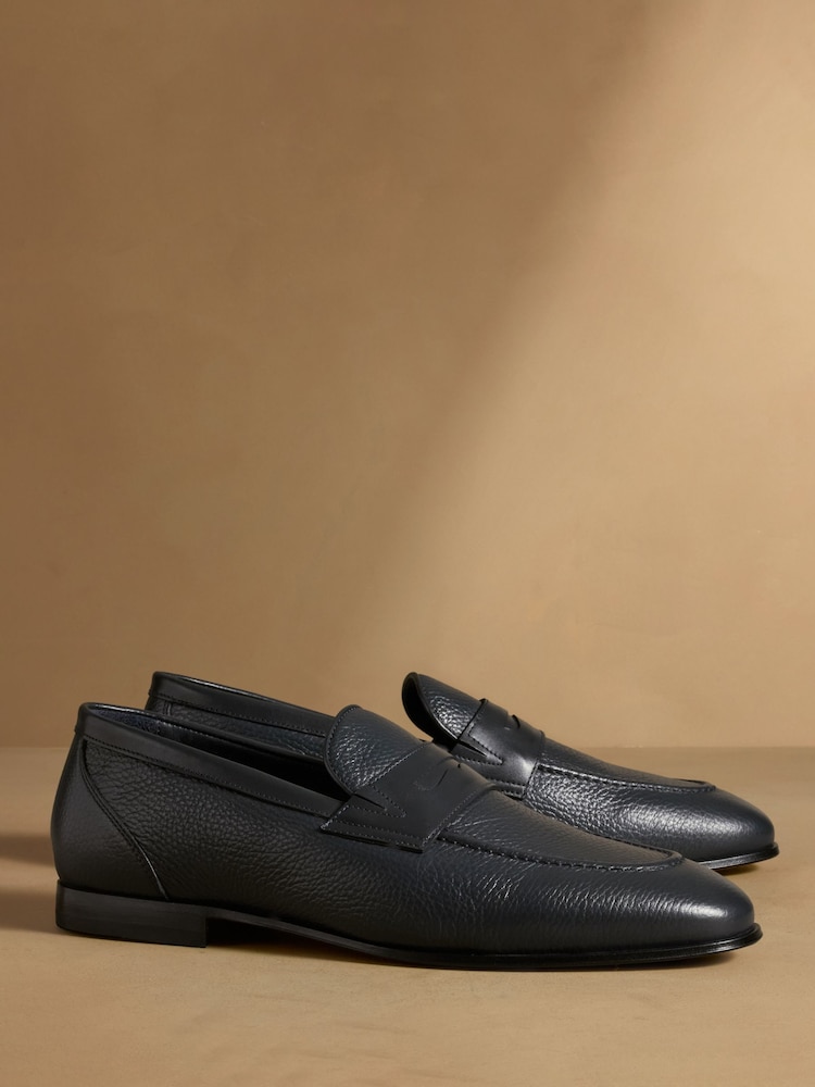 أزرق داكن - حذاء سهل اللبس Skelton بلا أربطة من Russell & Bromley - صورة 2 من 7 أزرق داكن - حذاء سهل اللبس Skelton بلا أربطة من Russell & Bromley - صورة 2 من 7