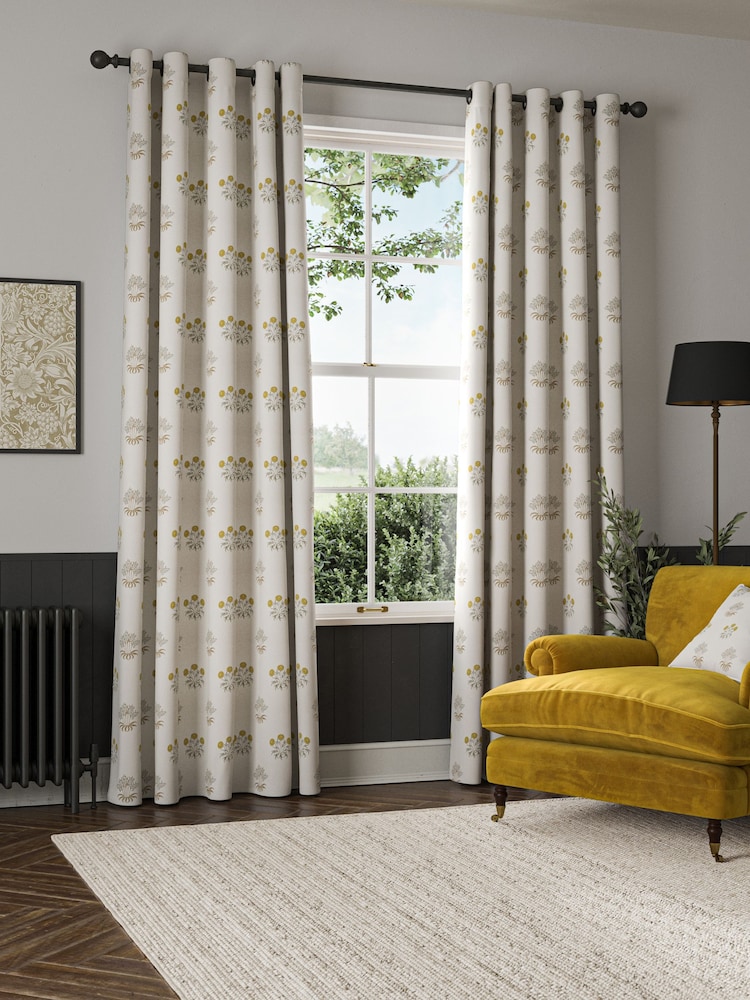 William Morris At Home Natural Lily Flower Embroidery Made to Measure Curtains - Image 2 of 9