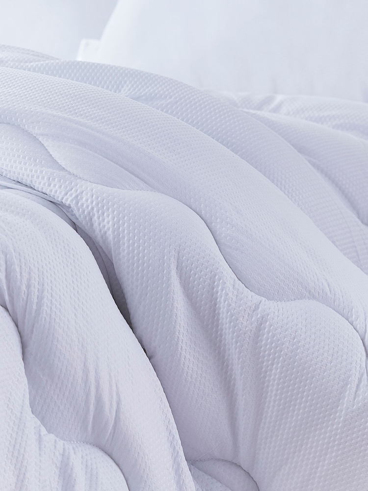 Martex Microfibre Seersucker 10.5 Tog Duvet - Image 6 of 6