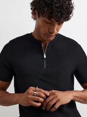 River Island Muscle Fit Textured Henley Polo Shirt - صورة 4 من 4