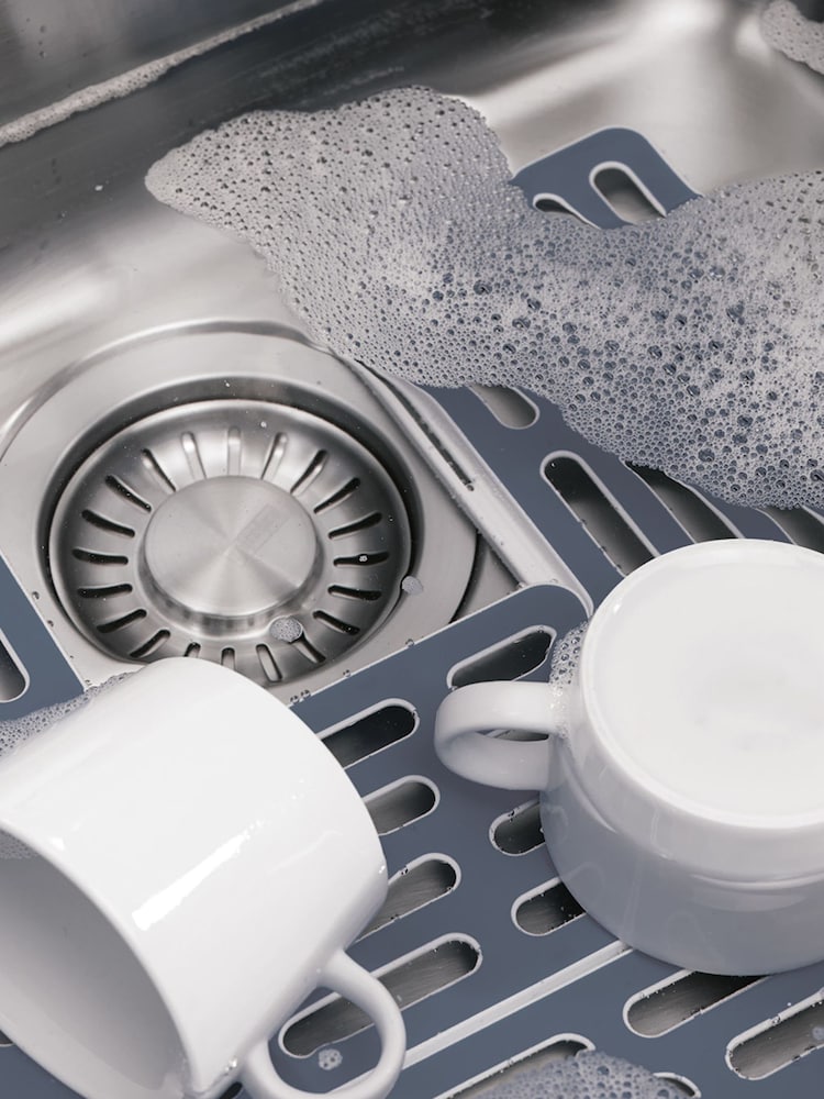 واقي للحوض قابل للضبط Sink Saver من Joseph Joseph - صورة 1 من 3 واقي للحوض قابل للضبط Sink Saver من Joseph Joseph - صورة 1 من 3