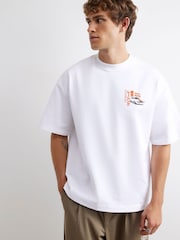 T Shirt oversize con auto giapponese di River Island - Immagine 2 di 4