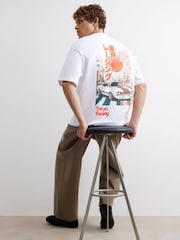 T Shirt oversize con auto giapponese di River Island - Immagine 3 di 4
