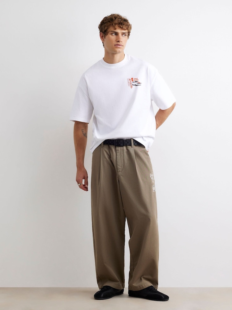 T Shirt oversize con auto giapponese di River Island - Immagine 4 di 4