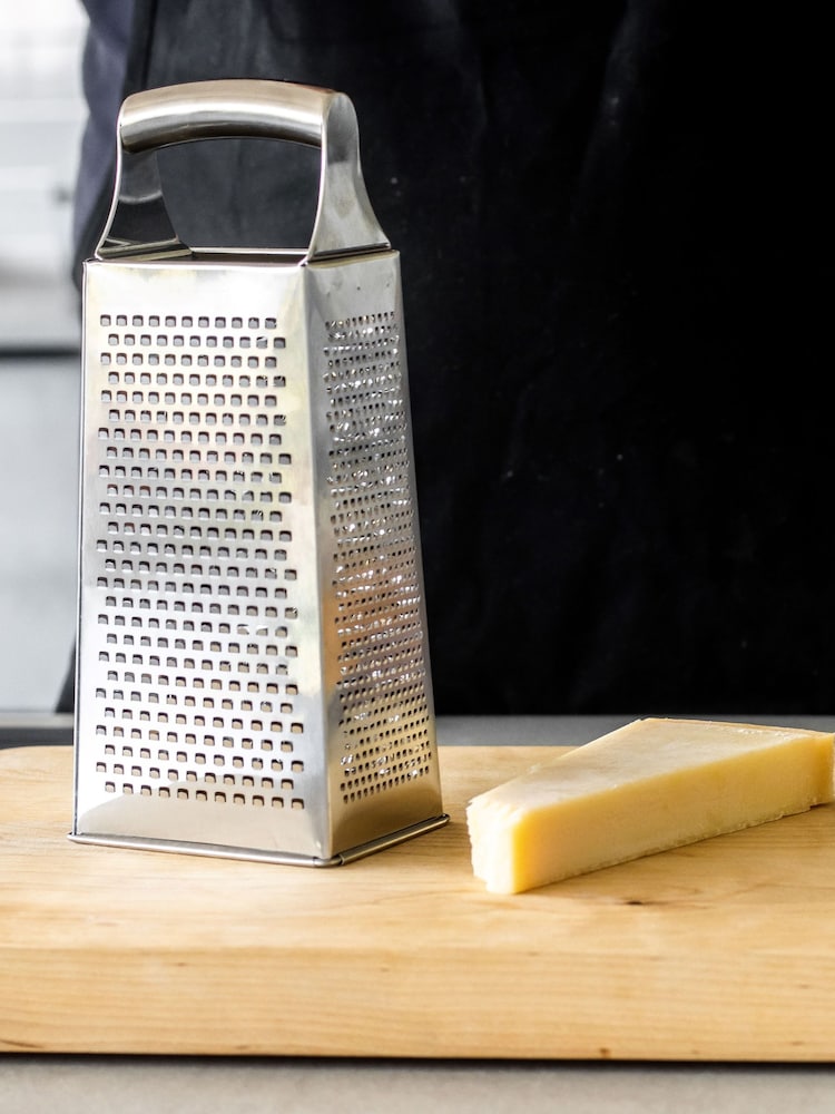 Masterclass Silver Four Sided Box Grater - Image 2 of 5