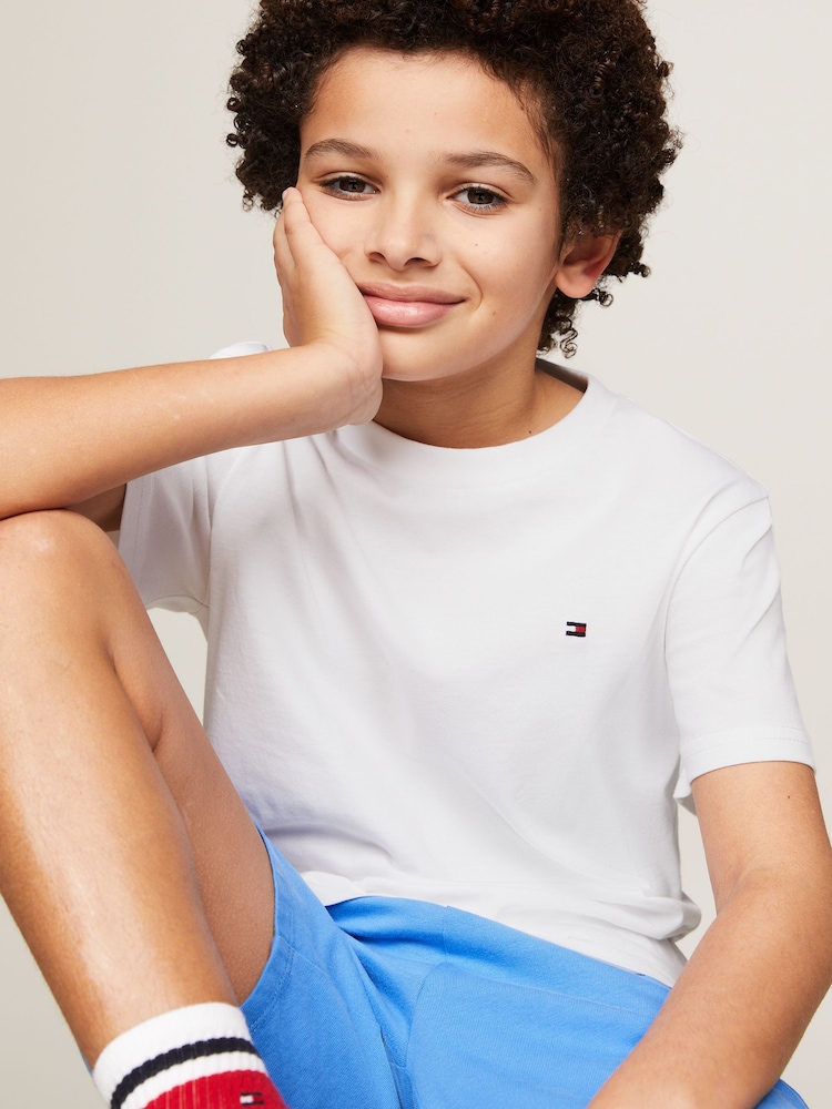 حزمة من 2 تيشرتات من Tommy Hilfiger - صورة 2 من 5