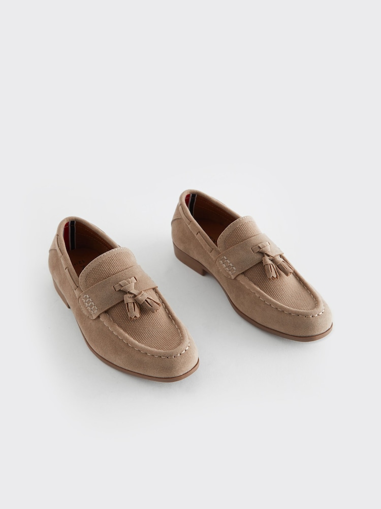 Nevtralna bež barva - Elegantni mokasini z resicami - Slika 1 iz 5 Nevtralna bež barva - Elegantni mokasini z resicami - Slika 1 iz 5