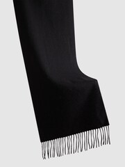 Reiss Black Picton Cashmere Blend Scarf - Image 5 of 5