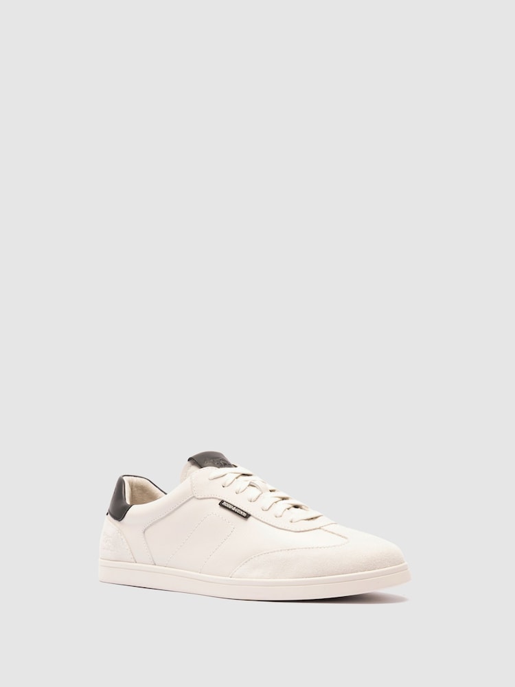 Rodd & Gunn White Bristol Sneakers - Image 2 of 6 Rodd & Gunn White Bristol Sneakers - Image 2 of 6