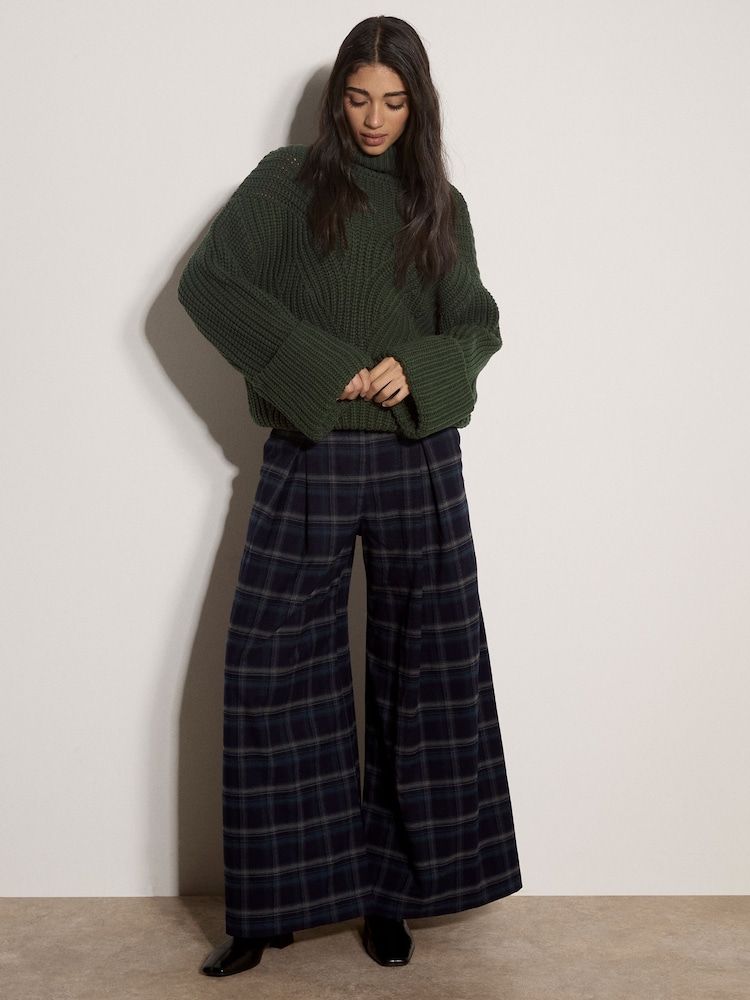 Apricot Green Chunky Knit Roll Neck Jumper - Image 4 of 4 Apricot Green Chunky Knit Roll Neck Jumper - Image 4 of 4