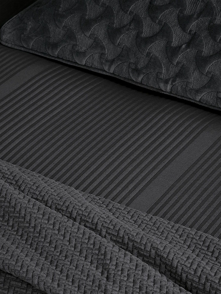 Bedeck Of Belfast Charcoal Grey 300 Thread Count 100% Cotton Mansa Duvet Cover - Image 3 of 3