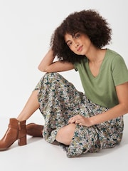 Crew Clothing Pleated Floral Skirt - Image 4 of 5