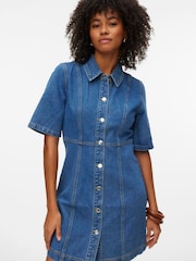 VERO MODA Kortärmad V-ringad Denimklänning - Bild 1 av 6