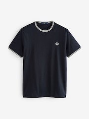 Fred Perry Twin Tipped Logo T-Shirt - Image 5 of 8