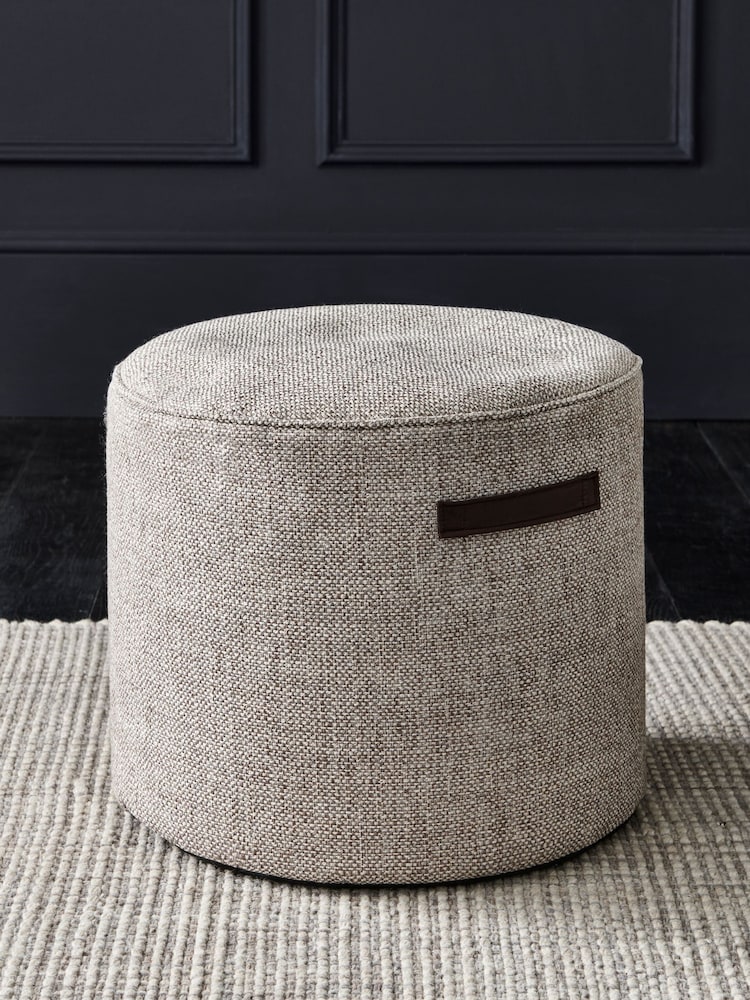 Pouffe mit Griffen - Bild 1 von 5 Pouffe mit Griffen - Bild 1 von 5