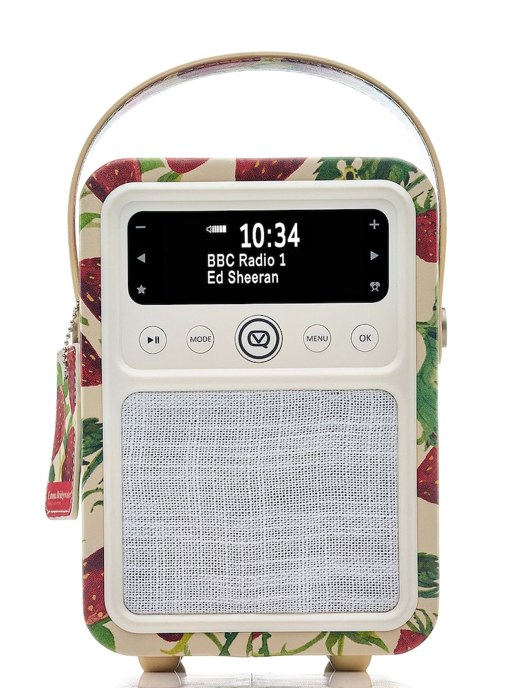 View Quest Red Emma Bridgewater Strawberries VQ Monty DAB Radio - Image 2 of 4