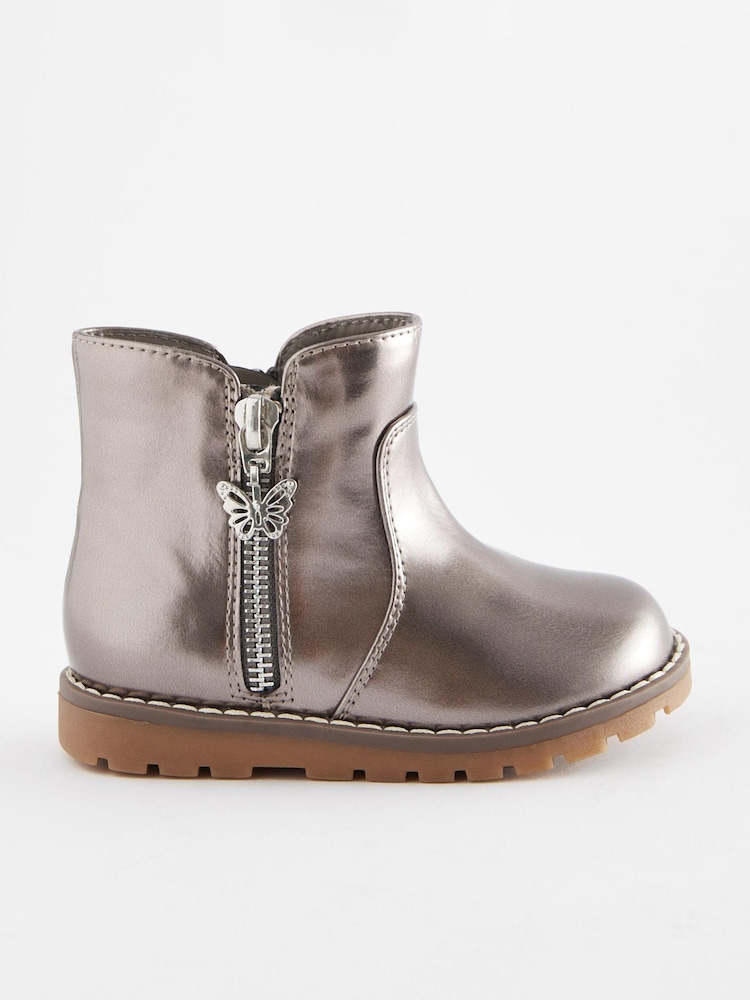 Silber - Warm gefütterte Stiefel mit Quastendetail und Reißverschluss - Bild 2 von 5 Silber - Warm gefütterte Stiefel mit Quastendetail und Reißverschluss - Bild 2 von 5