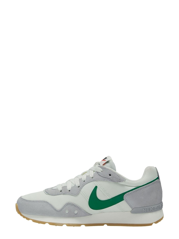 Nike White/Green Venture Runner Trainers - Image 2 of 4